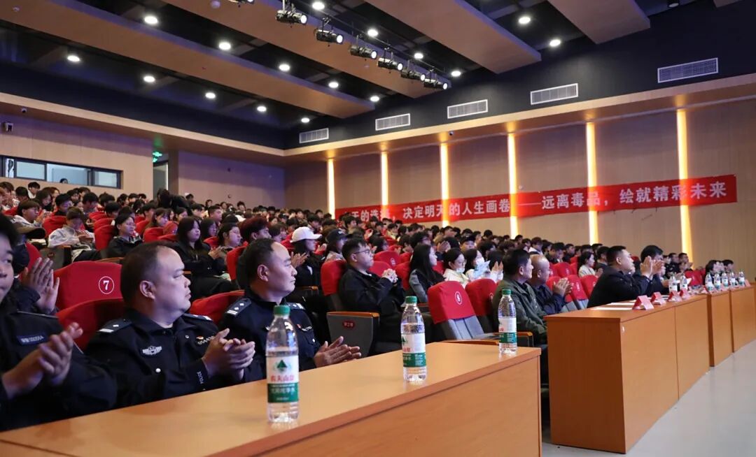 微信图片_2025-10-15_101556_658.jpg