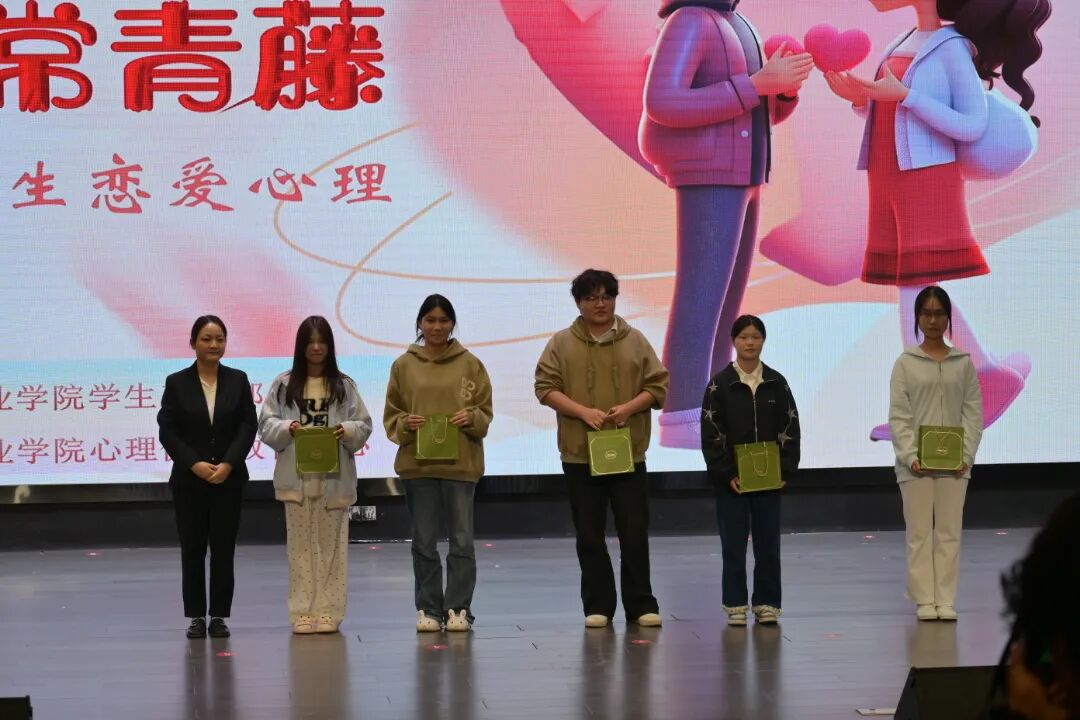 1762994421126789.jpg 微信图片_2025-11-13_083921_126.jpg